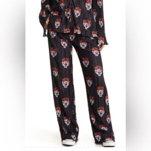 SOLD Dressed in Lala tiger plisse pants